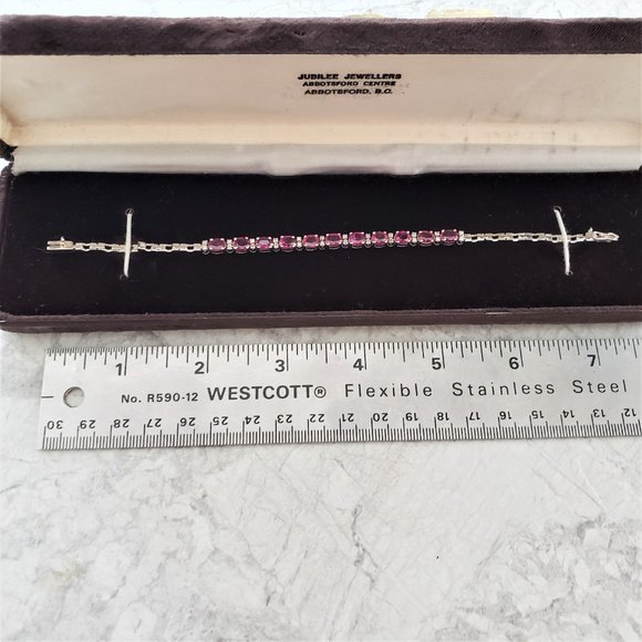 Lady's ruby tennis style bracelet - Picture 2 of 3